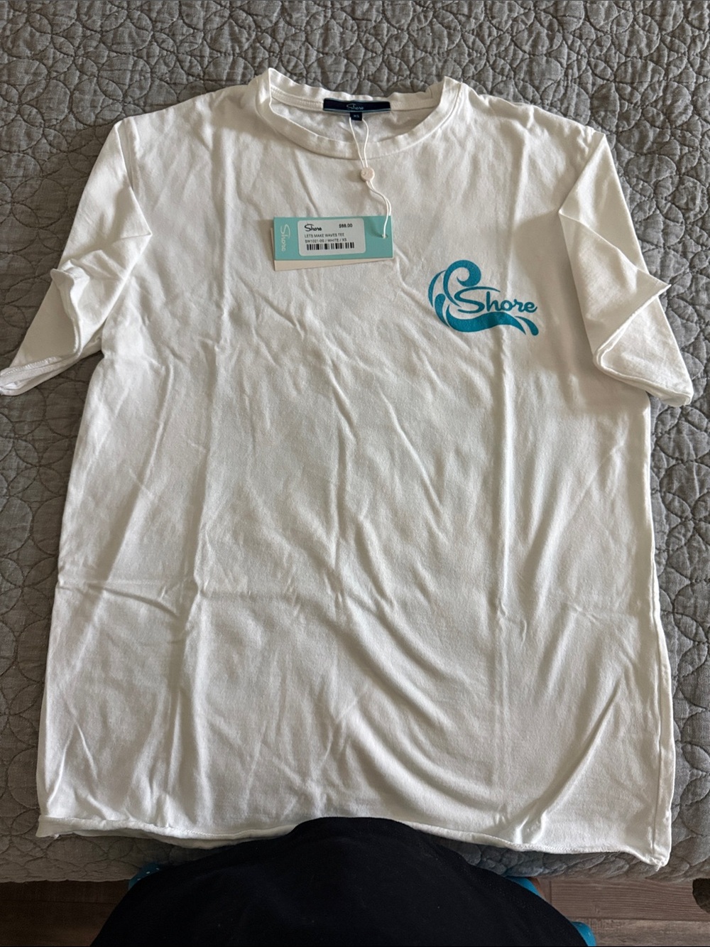 Shore Women's “Let’s Make Waves”Short-Sleeve Tee size XS